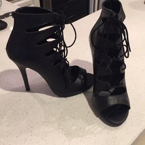 Gorgeous sexy Chinese Laundry lace up heel booties